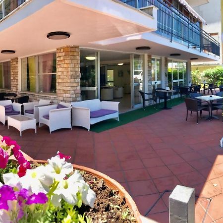 Hotel Naica Rimini Luaran gambar