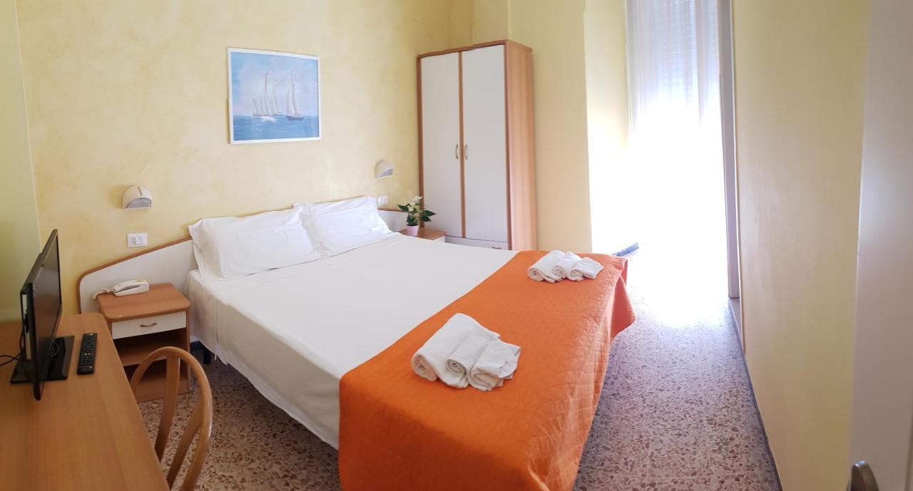 Hotel Naica Rimini Luaran gambar