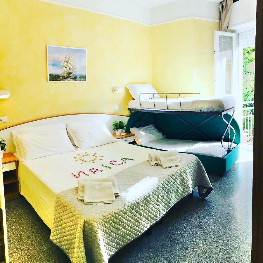 Hotel Naica Rimini Luaran gambar