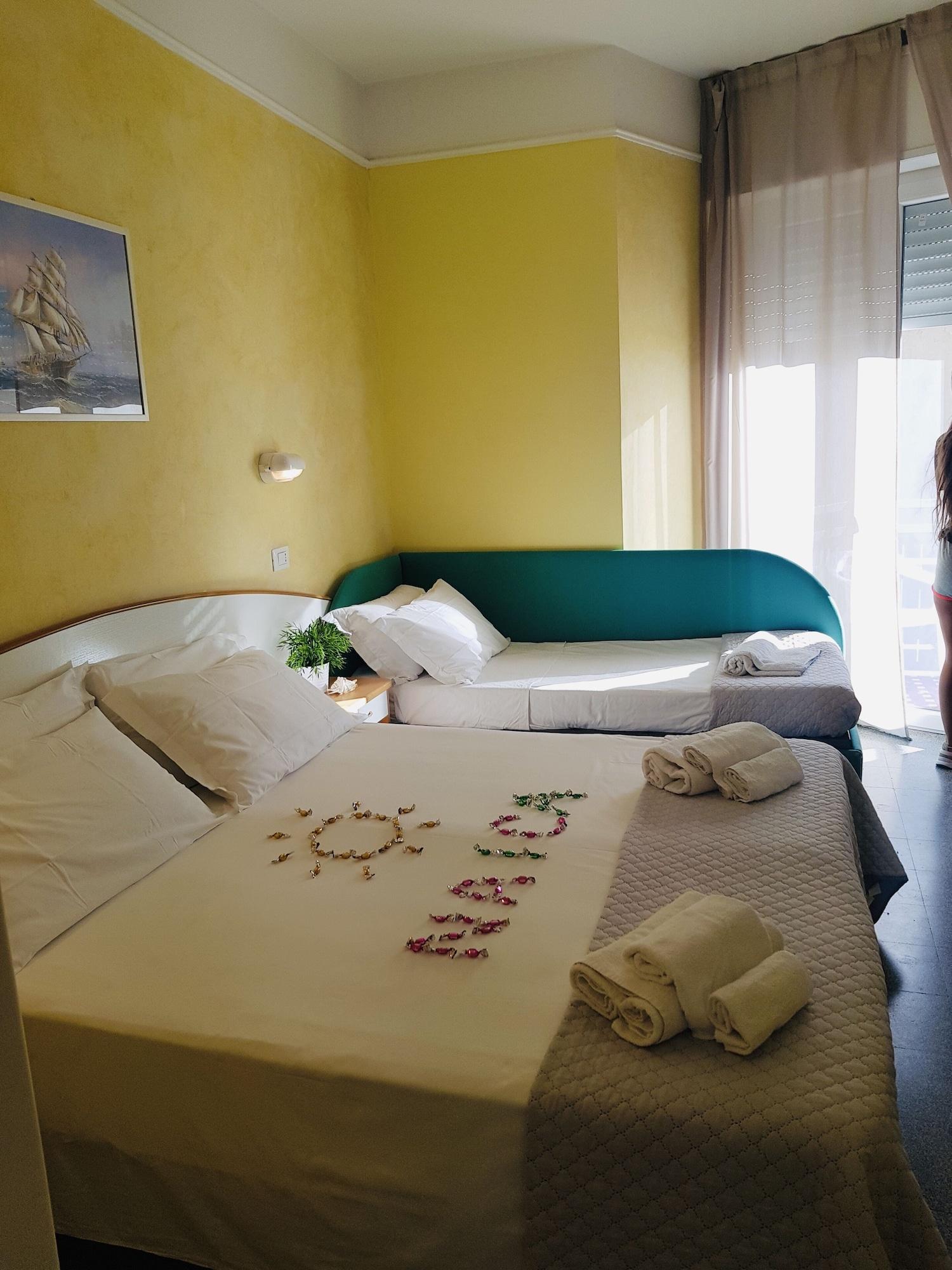 Hotel Naica Rimini Luaran gambar