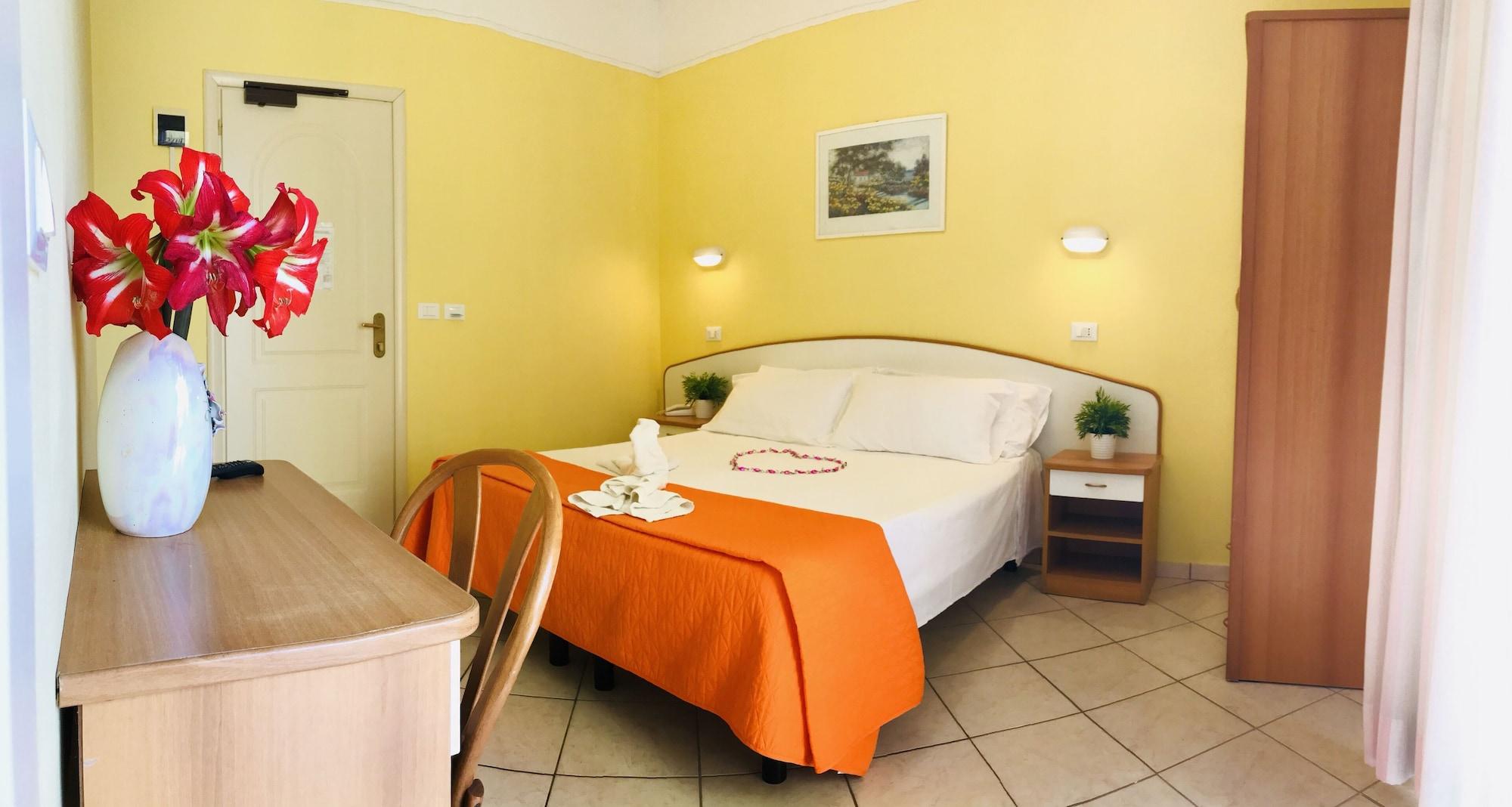 Hotel Naica Rimini Luaran gambar