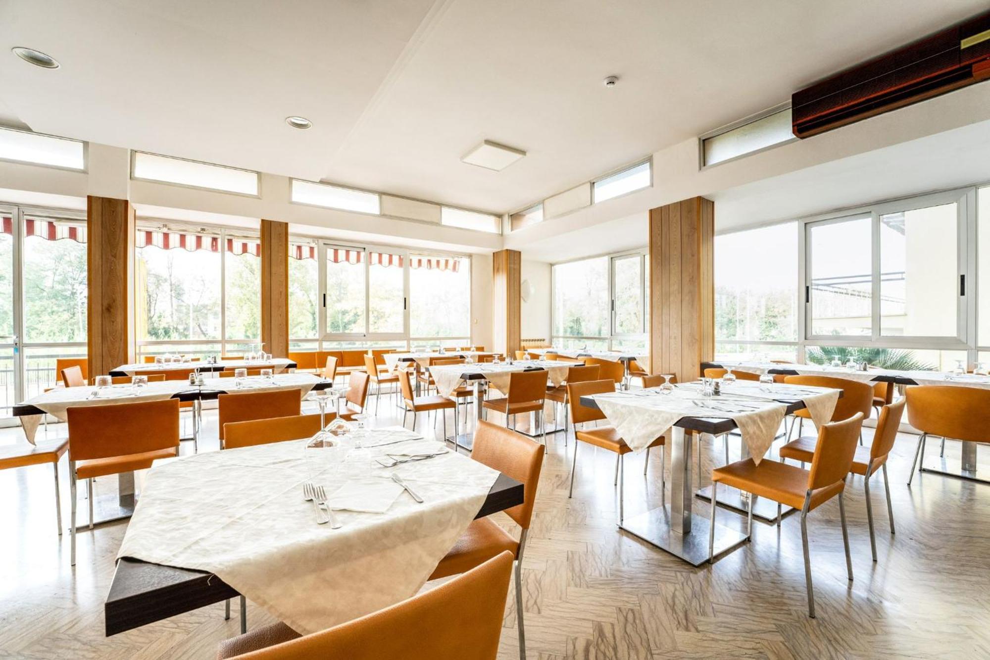 Hotel Naica Rimini Luaran gambar