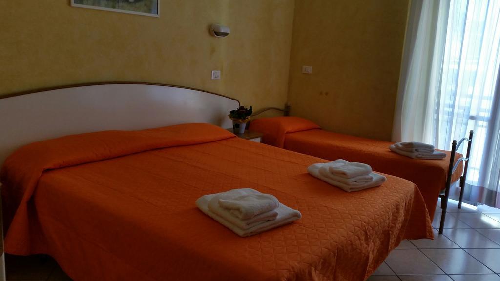 Hotel Naica Rimini Bilik gambar