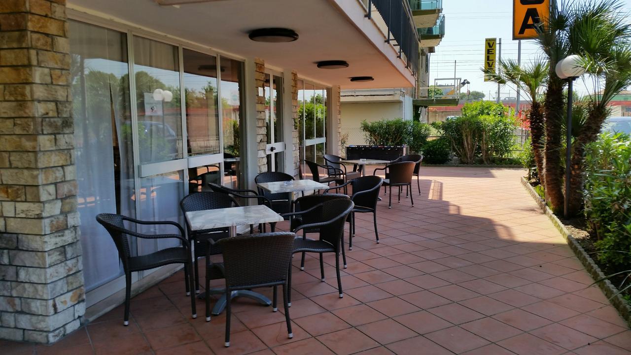 Hotel Naica Rimini Luaran gambar